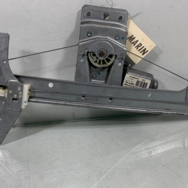 Leve vitre electrique arriere droit PEUGEOT 207 Photo n°2