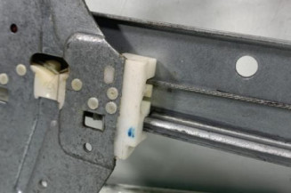 Leve vitre electrique arriere droit PEUGEOT 207