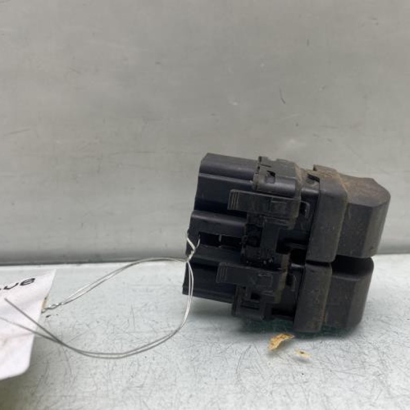 Interrupteur de leve vitre avant gauche RENAULT KANGOO 2 Photo n°3