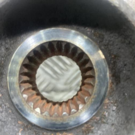 Pivot de moyeu avant gauche PEUGEOT 308 1