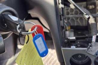 Pivot de moyeu avant gauche PEUGEOT 308 1