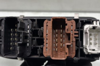 Interrupteur de leve vitre avant gauche RENAULT LAGUNA 2