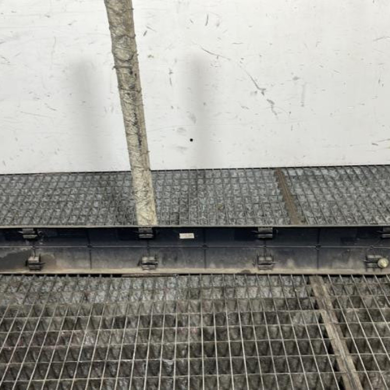 Baguette de porte avant gauche DACIA LOGAN MCV 1 Photo n°4