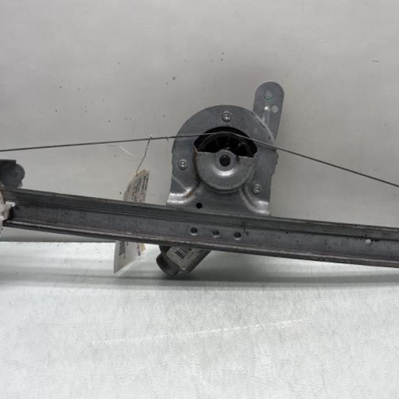 Leve vitre electrique avant droit DACIA LOGAN MCV 1 Photo n°1