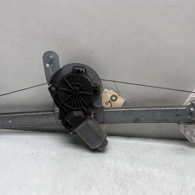 Leve vitre electrique avant droit DACIA LOGAN MCV 1 Photo n°3