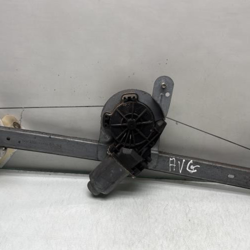 Leve vitre electrique avant gauche DACIA LOGAN MCV 1 Photo n°3