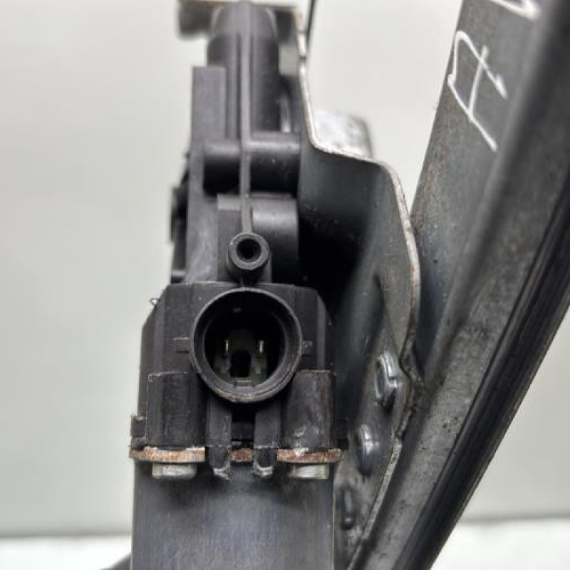 Leve vitre electrique avant gauche DACIA LOGAN MCV 1 Photo n°4