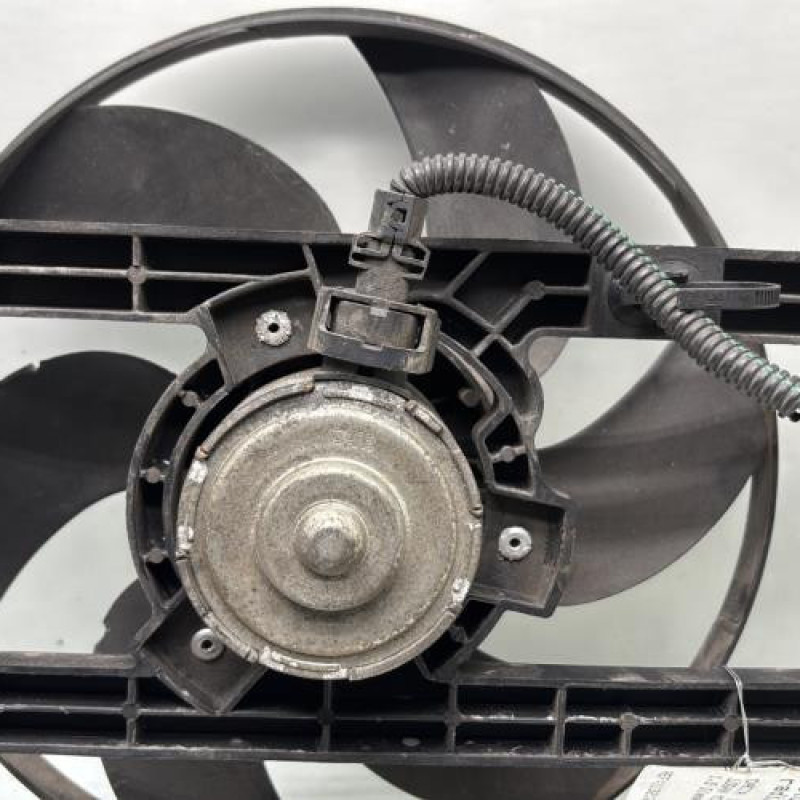 Moto ventilateur radiateur DACIA LOGAN MCV 1 Photo n°3