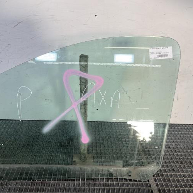 Vitre avant gauche PEUGEOT EXPERT 2 Photo n°1