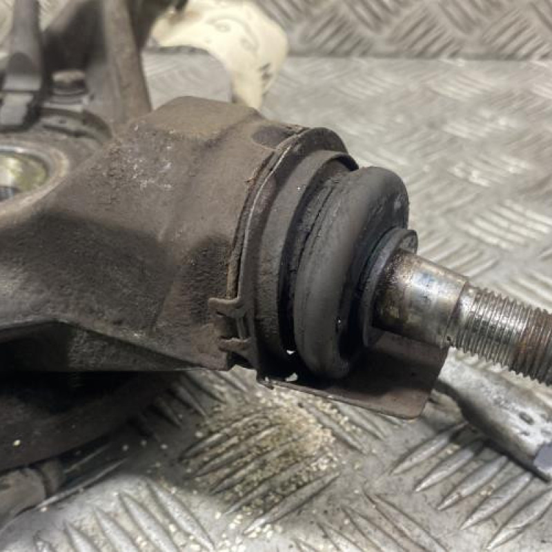 Pivot de moyeu avant droit CITROEN C4 1 Photo n°4