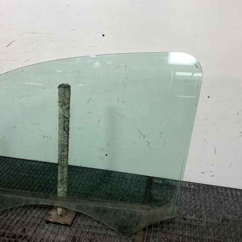 Vitre avant gauche RENAULT KANGOO 2 Photo n°3