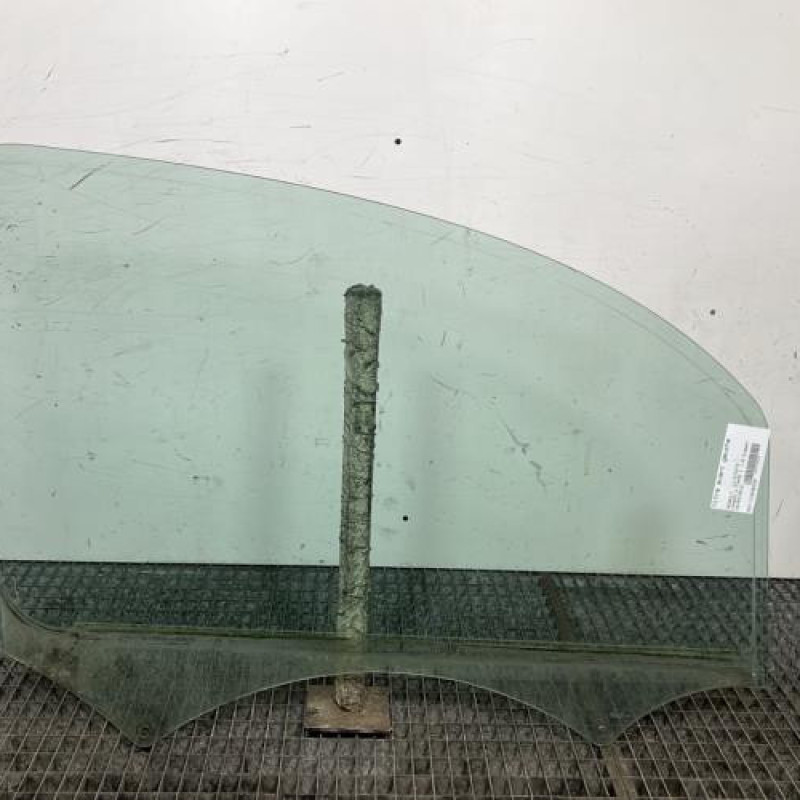 Vitre avant gauche RENAULT KANGOO 2 Photo n°4