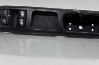 Interrupteur de leve vitre avant gauche PEUGEOT 407 Photo n°1