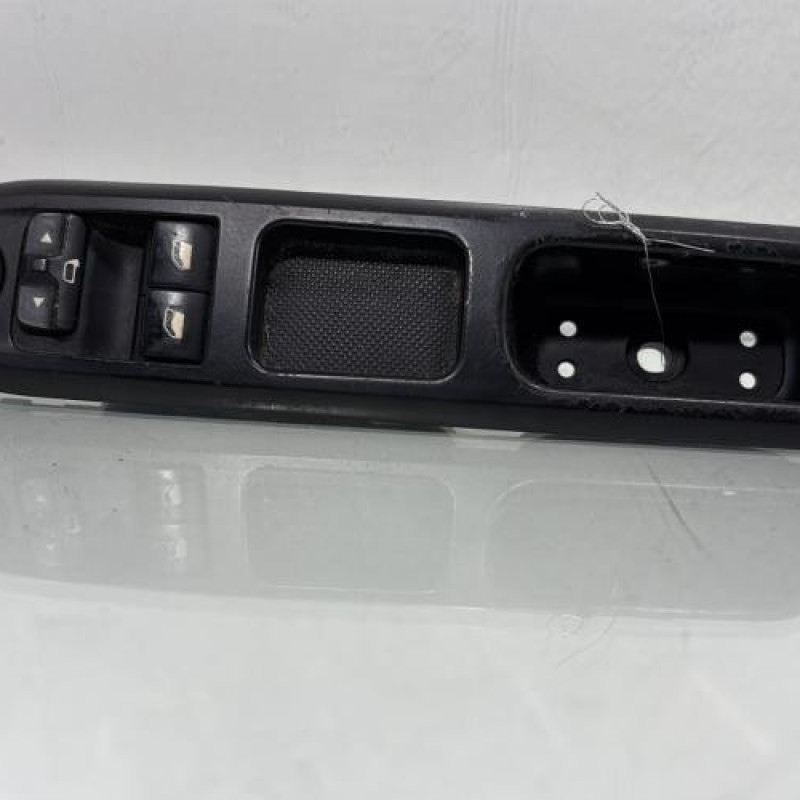 Interrupteur de leve vitre avant gauche PEUGEOT 407 Photo n°1