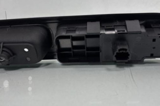 Interrupteur de leve vitre avant gauche PEUGEOT 407