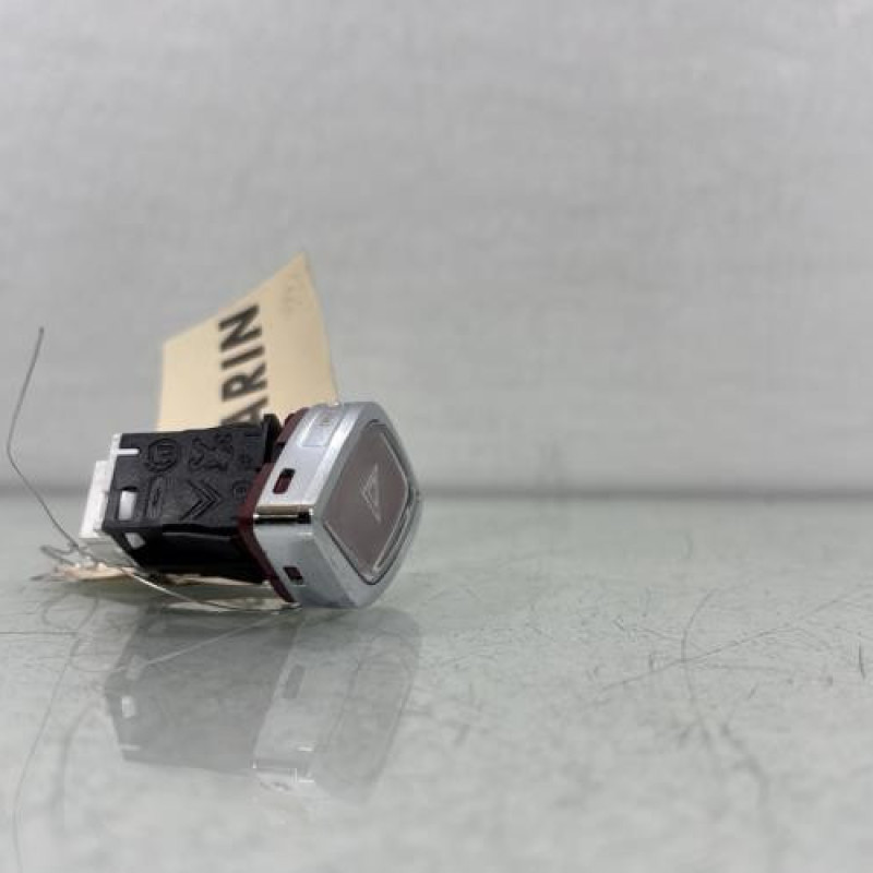 Bouton de warning CITROEN C3 2 Photo n°2
