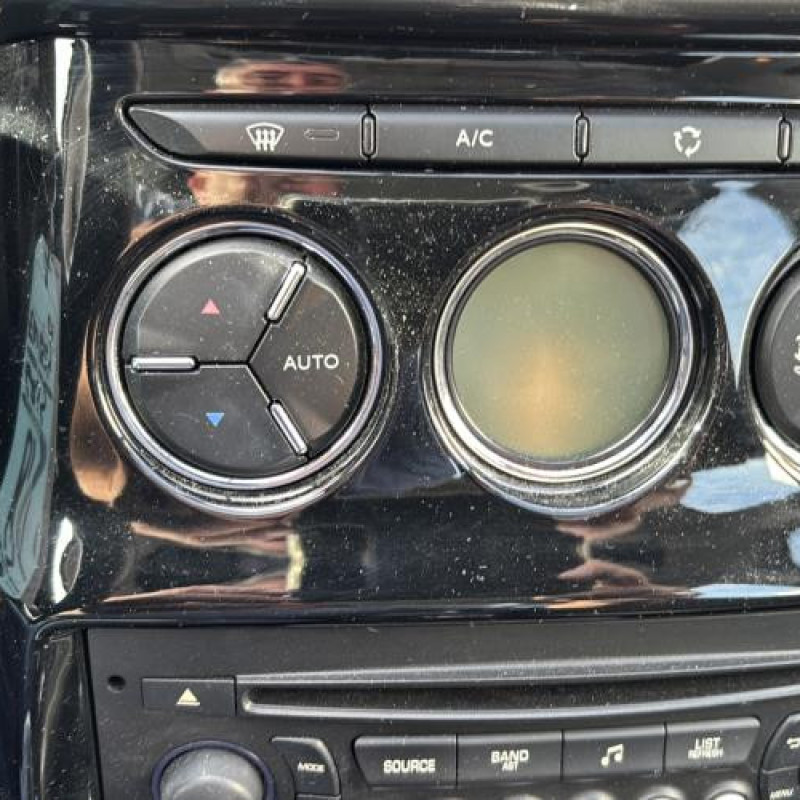 Bouton de warning CITROEN C3 2 Photo n°13