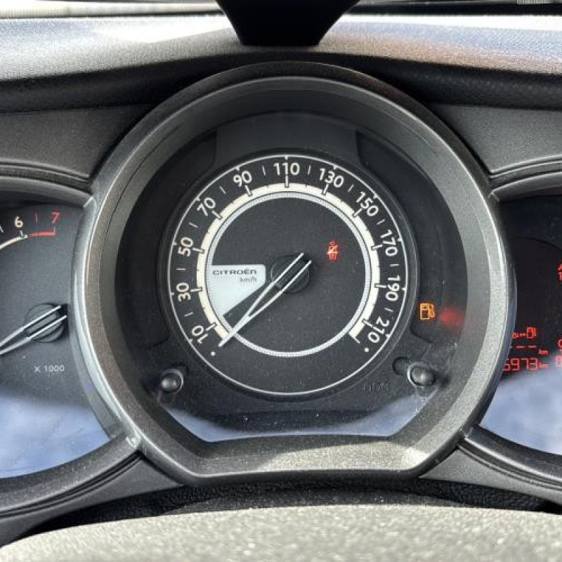 Bouton de warning CITROEN C3 2 Photo n°15