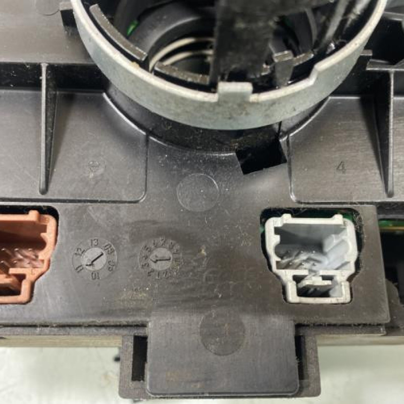 Com (Bloc Contacteur Tournant+Commodo Essuie Glace+Commodo Phare) PEUGEOT PARTNER 2 Photo n°7