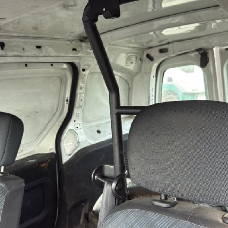 Com (Bloc Contacteur Tournant+Commodo Essuie Glace+Commodo Phare) PEUGEOT PARTNER 2 Photo n°20