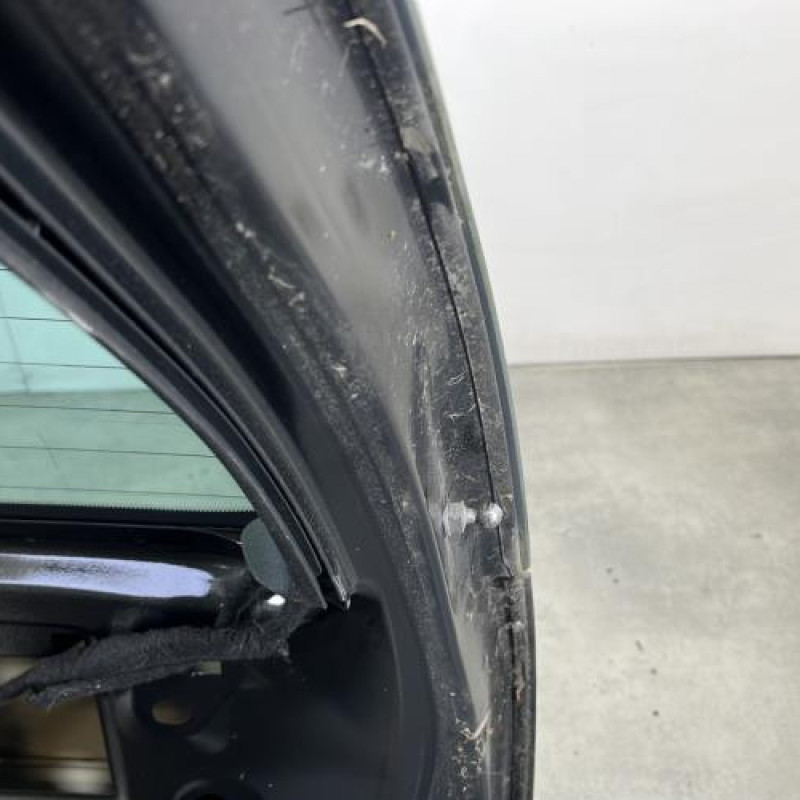 Malle/Hayon arriere CITROEN C4 1 Photo n°8