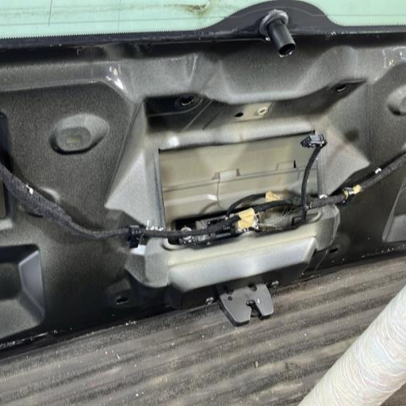 Malle/Hayon arriere CITROEN C4 1 Photo n°10