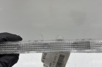 Feu arriere stop central TOYOTA YARIS 2 Photo n°1