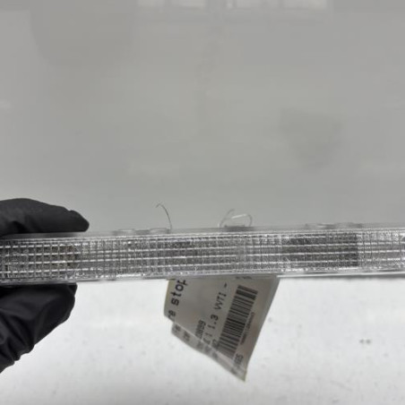 Feu arriere stop central TOYOTA YARIS 2 Photo n°1