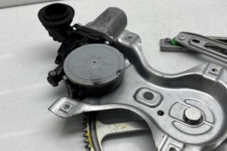 Leve vitre electrique avant droit TOYOTA YARIS 2