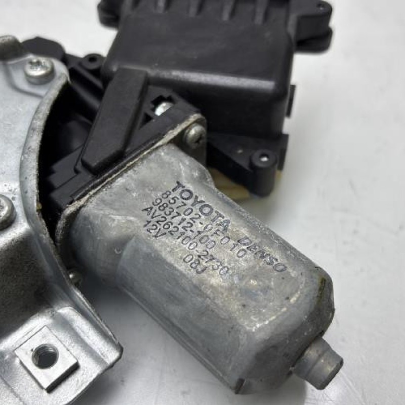 Leve vitre electrique avant gauche TOYOTA YARIS 2 Photo n°9