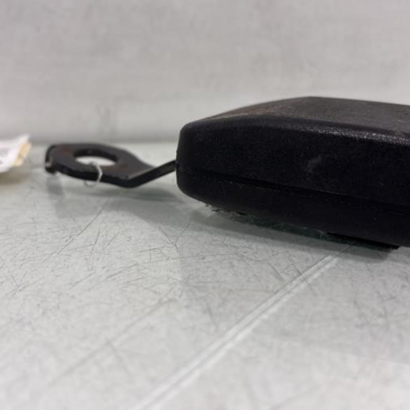 Attache ceinture avant droit DACIA SANDERO 1 Photo n°1