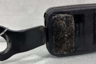 Attache ceinture avant droit DACIA SANDERO 1