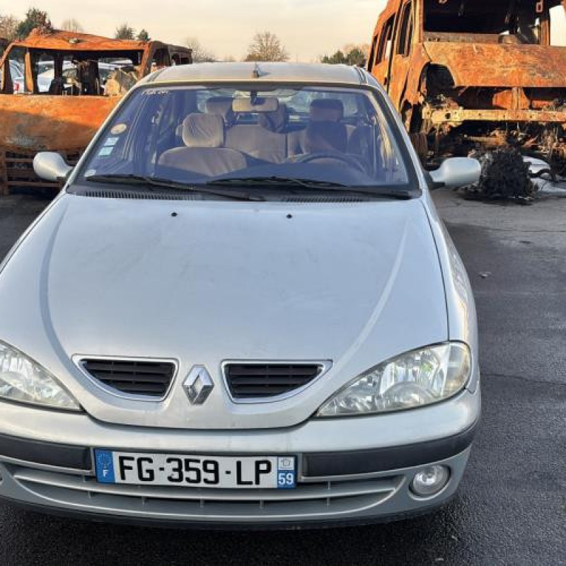 Train arriere complet RENAULT MEGANE 1 Photo n°8