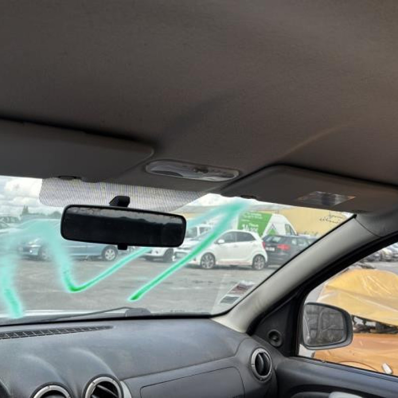 Attache ceinture avant droit DACIA SANDERO 1 Photo n°20