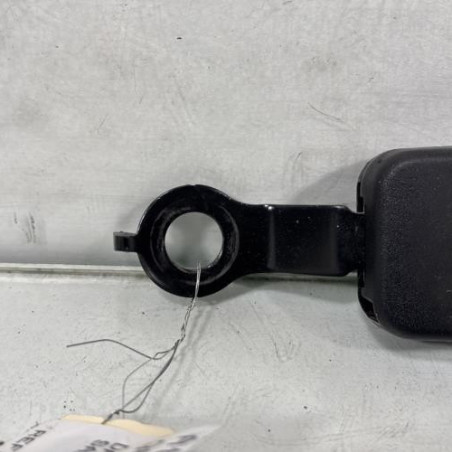 Attache ceinture avant gauche DACIA SANDERO 1