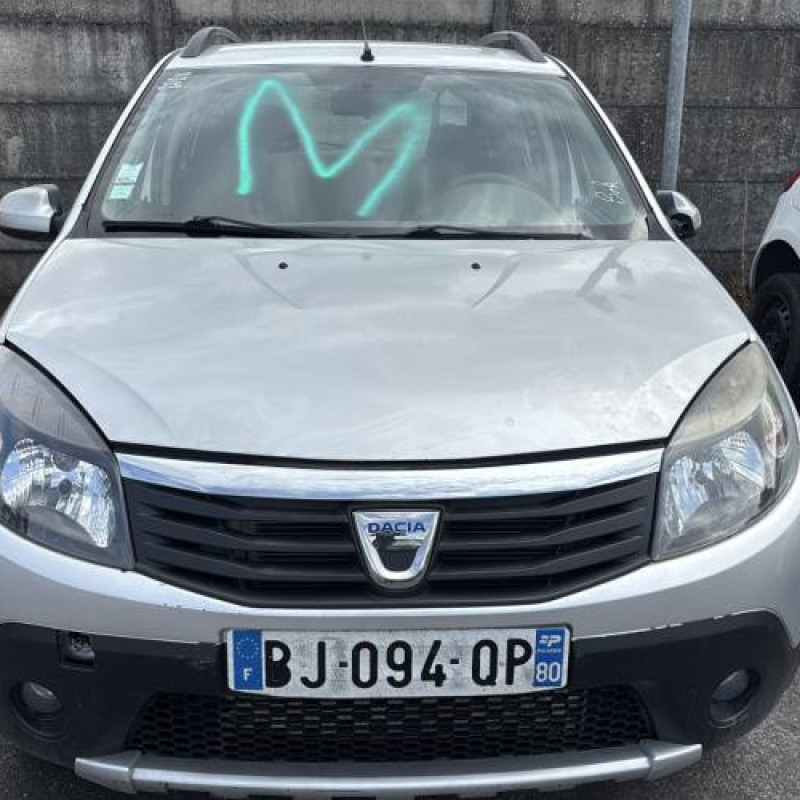 Attache ceinture avant gauche DACIA SANDERO 1 Photo n°12