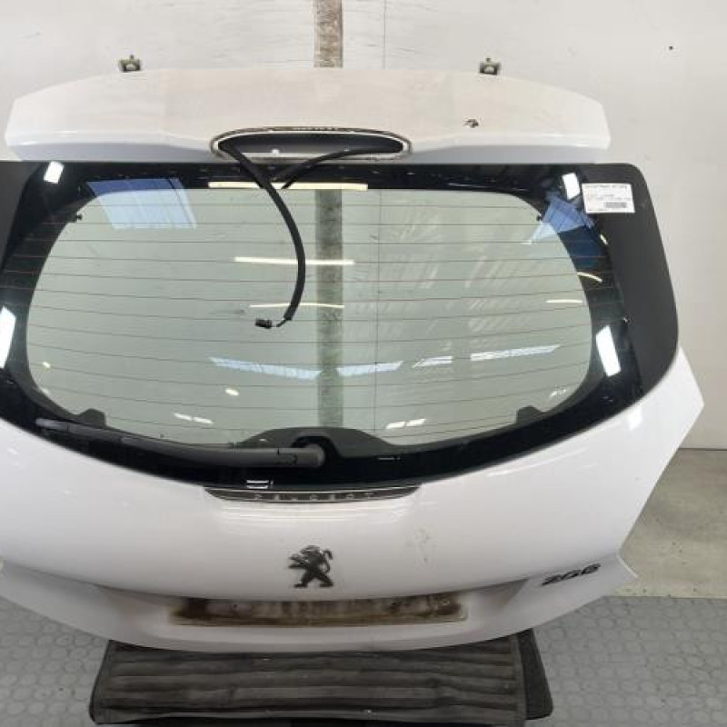 Malle/Hayon arriere PEUGEOT 208 1 Photo n°1