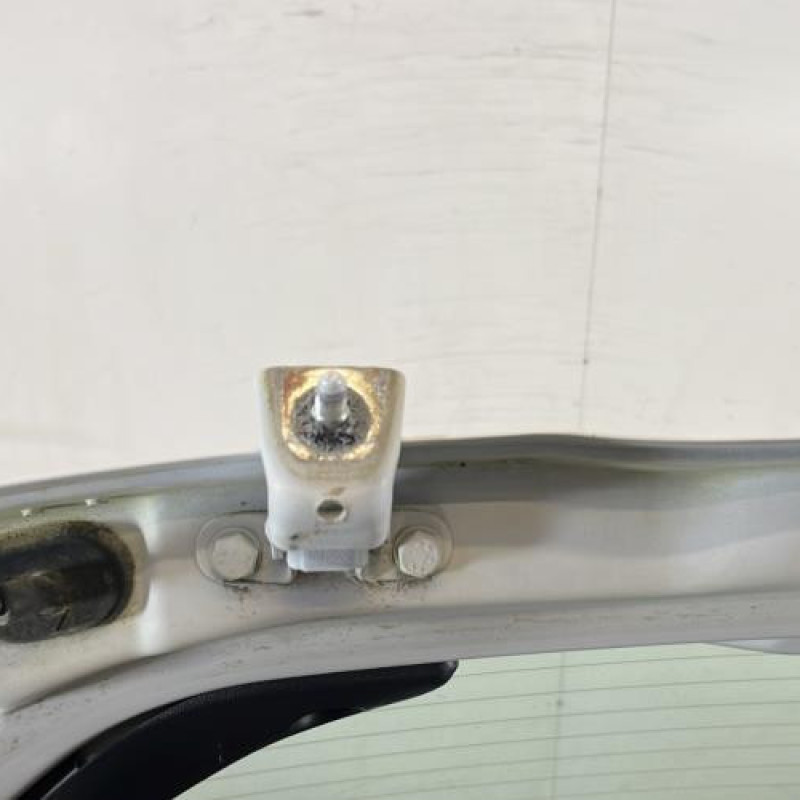 Malle/Hayon arriere PEUGEOT 208 1 Photo n°6