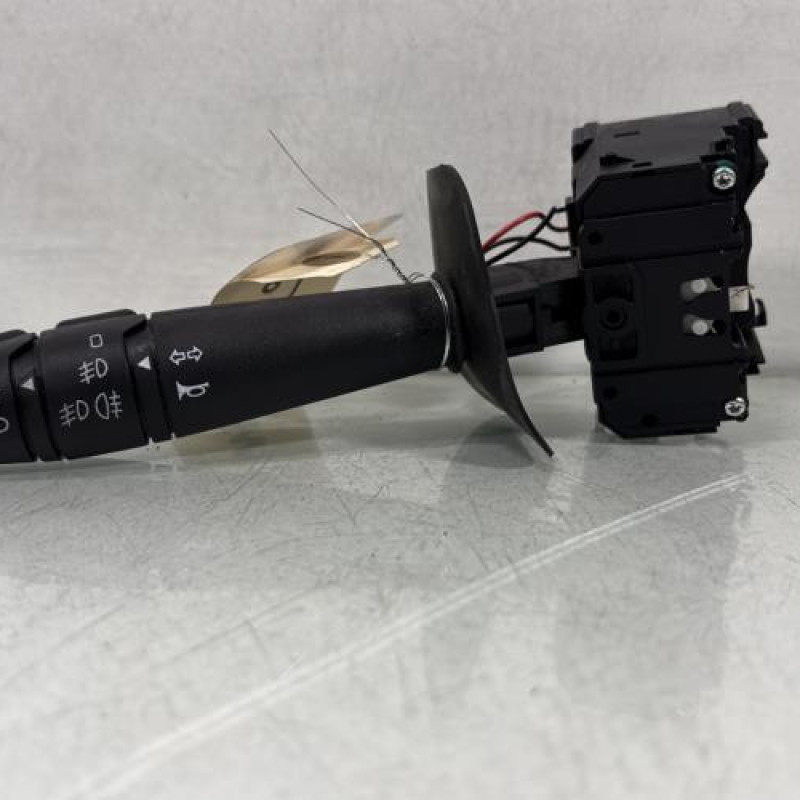 Commodo phare DACIA SANDERO 1 Photo n°1