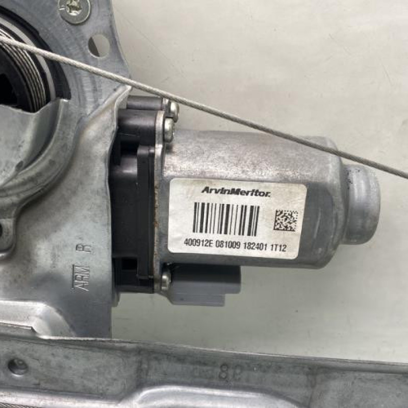 Leve vitre electrique avant droit PEUGEOT 207 Photo n°3