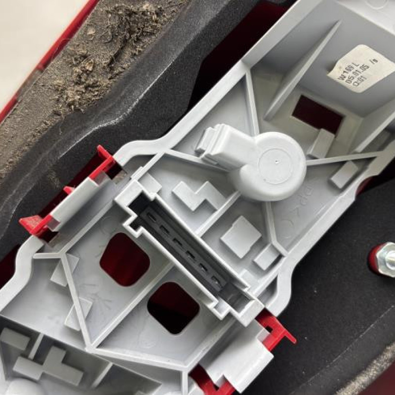 Feu arriere principal gauche (feux) MERCEDES CLASSE A 169 Photo n°7