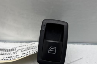 Interrupteur de leve vitre avant droit MERCEDES CLASSE A 169 Photo n°1