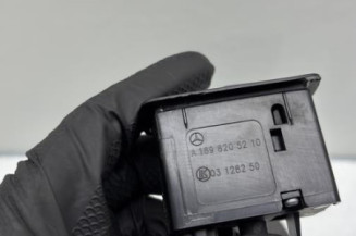 Interrupteur de leve vitre avant droit MERCEDES CLASSE A 169