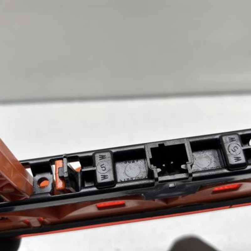 Feu arriere stop central PEUGEOT 307 Photo n°5