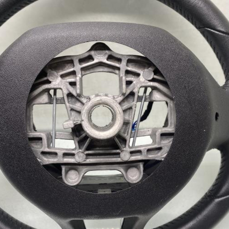 Volant PEUGEOT 2008 1 Photo n°4