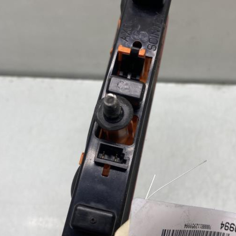 Feu arriere stop central PEUGEOT 206 Photo n°3