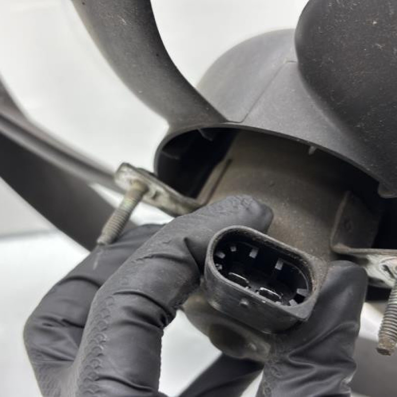 Moto ventilateur radiateur PEUGEOT 206 Photo n°4