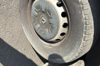 Pivot de moyeu avant droit RENAULT MASTER 3