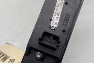 Interrupteur de leve vitre avant gauche MERCEDES VITO 639