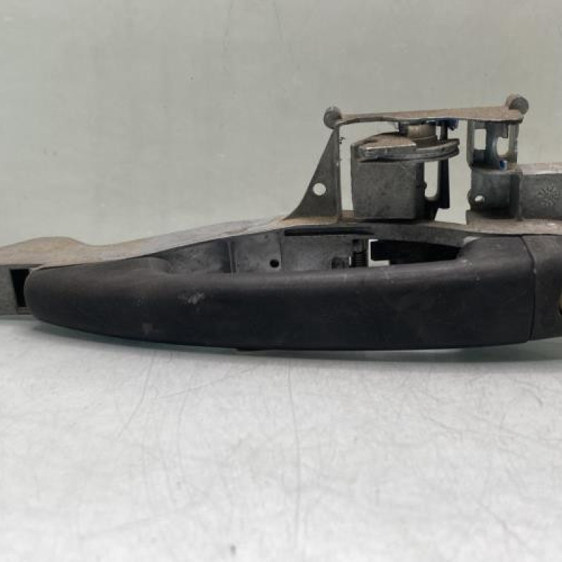 Poignee porte coffre gauche CITROEN BERLINGO 2 Photo n°1